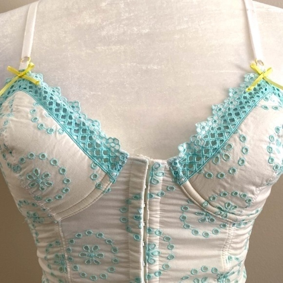 Vintage Y2K Victoria’s Secret Cottagecore bustier top - Picture 2 of 11